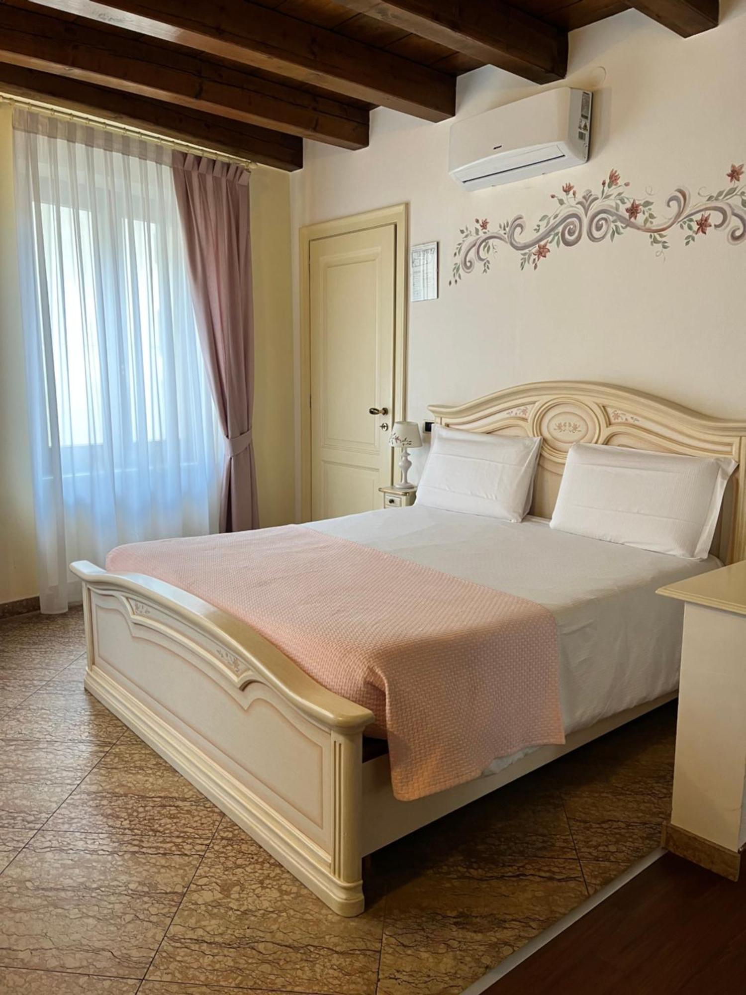 Relais Ponte Pietra 2*