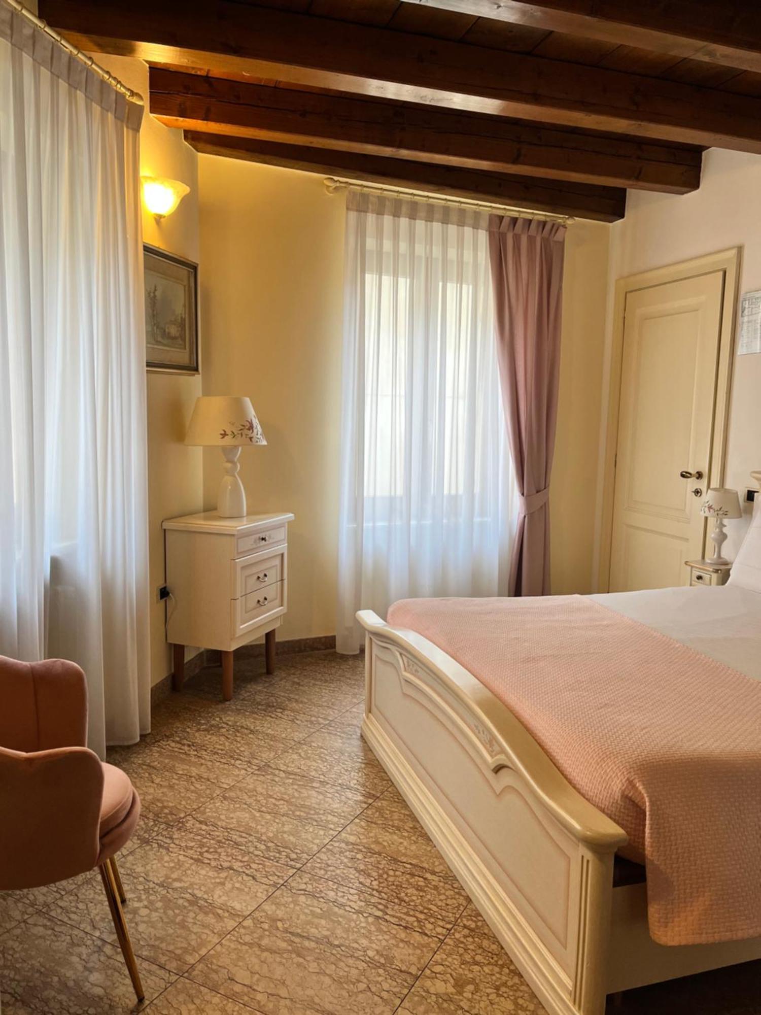 Relais Ponte Pietra 2*