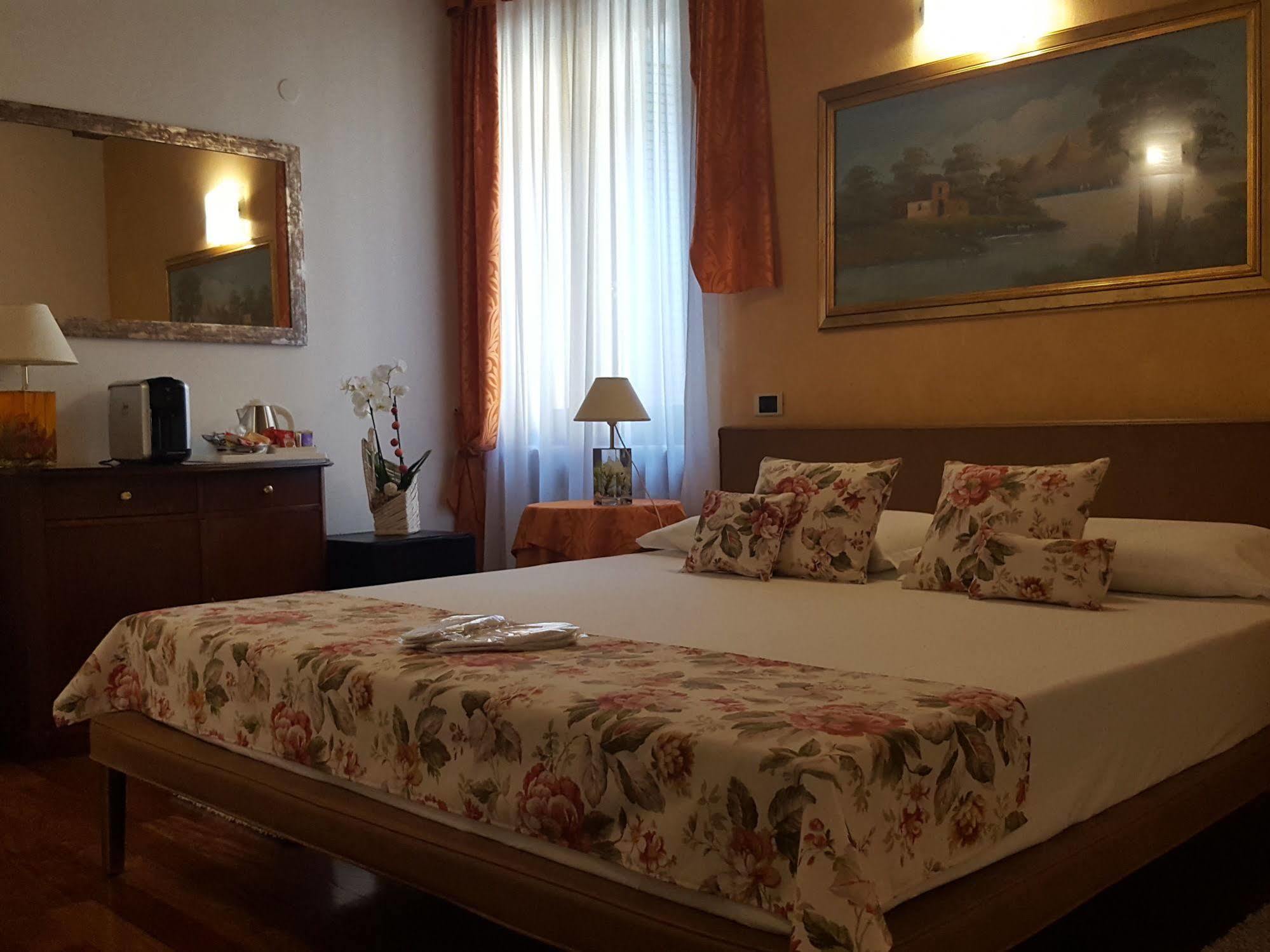 Relais Ponte Pietra Bed & Breakfast