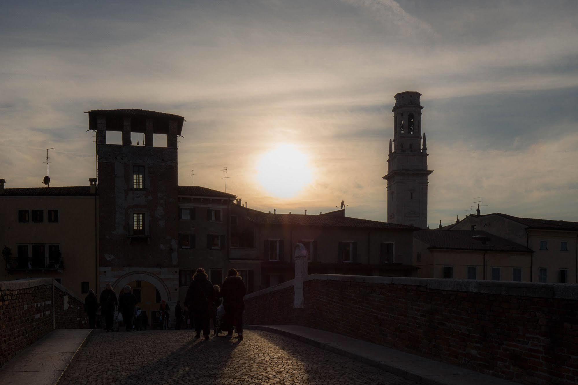 Relais Ponte Pietra Bed and breakfast